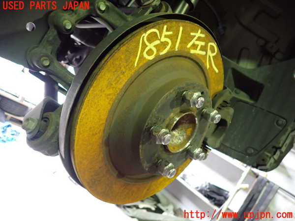5UPJ-18514305]CX-5(KF2P)左リアナックルハブ 中古_m0001.jpg