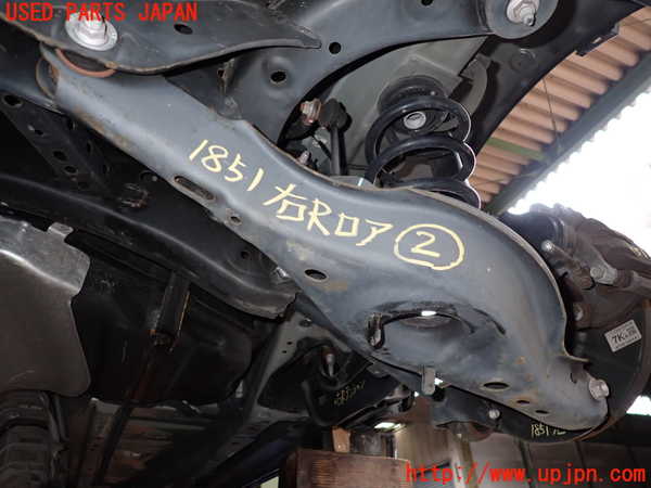 2UPJ-18515205]CX-5(KF2P)右リアロアアーム2 中古_m0001.jpg