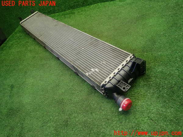 5UPJ-18542322]アウディ・S4(8KCAKF)ラジエーター2 (サブ) 中古_m0003.jpg