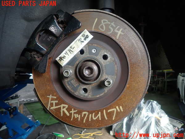 5UPJ-18544305]アウディ・S4(8KCAKF)左リアナックルハブ 中古_m0001.jpg