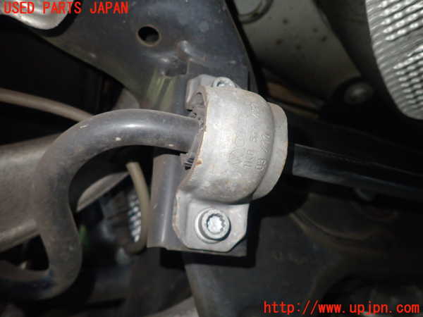 5UPJ-18545445]アウディ・S4(8KCAKF)リアスタビライザー 中古_m0004.jpg