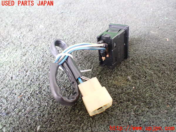 5UPJ-18556311]ランクルプラド(KZJ78W)スイッチ6 (リヤヒート) 中古_m0002.jpg