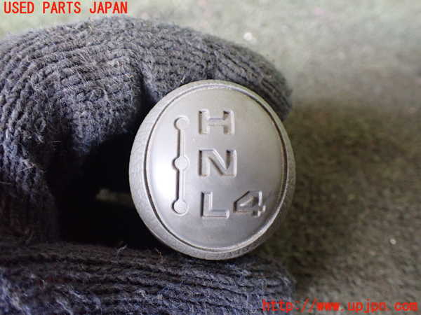 5UPJ-18557570]ランクルプラド(KZJ78W)シフトノブ 中古_m0002.jpg