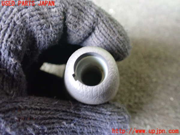 5UPJ-18557570]ランクルプラド(KZJ78W)シフトノブ 中古_m0003.jpg