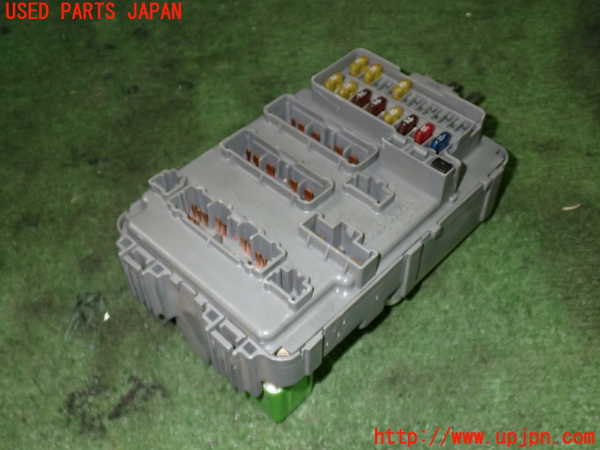5UPJ-18566742]アコード ユーロR(CL1)ヒューズボックス2 中古_m0001.jpg