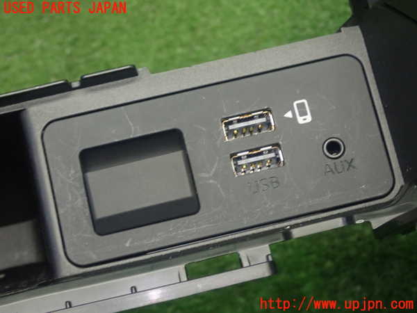 5UPJ-18587549]ロードスター(ND5RC)コンソール 中古_m0004.jpg