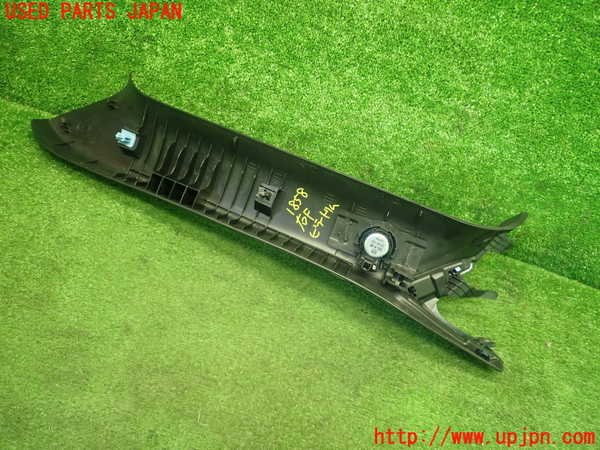 5UPJ-18587655]ロードスター(ND5RC)右フロントピラートリム 中古_m0004.jpg