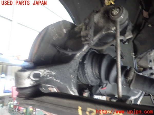 5UPJ-18594305]ポルシェ・ケイマン(98721)左リアナックルハブ 中古_m0001.jpg