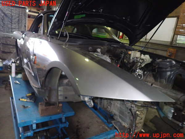 5UPJ-18601080]BMW Z4 ロードスター(BT30)右前フェンダー 中古_m0002.jpg
