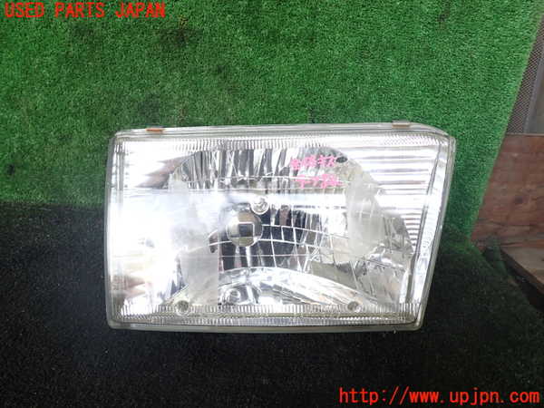 1UPJ-18621130]ハイラックスサーフ(RZN185W)右ヘッドライト ハロゲン 中古_m0001.jpg