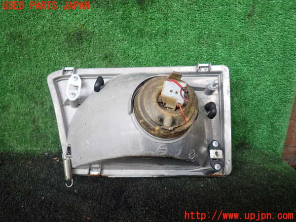 1UPJ-18621130]ハイラックスサーフ(RZN185W)右ヘッドライト ハロゲン 中古_m0004.jpg