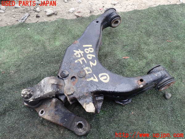 5UPJ-18625176]ハイラックスサーフ(RZN185W)右フロントロアアーム1 中古_m0001.jpg