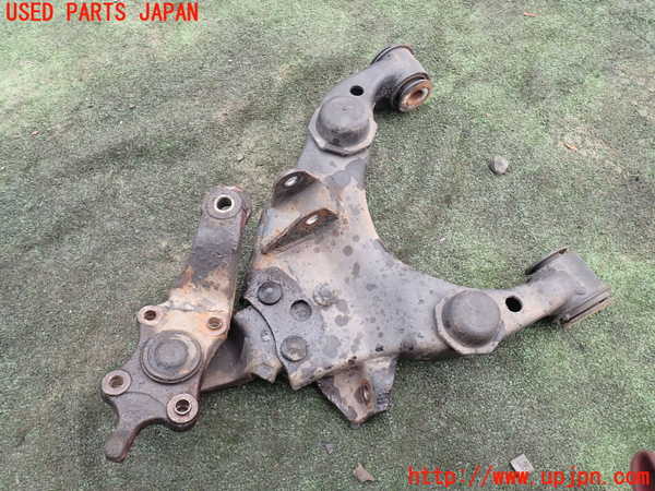 5UPJ-18625186]ハイラックスサーフ(RZN185W)左フロントロアアーム1 中古_m0002.jpg