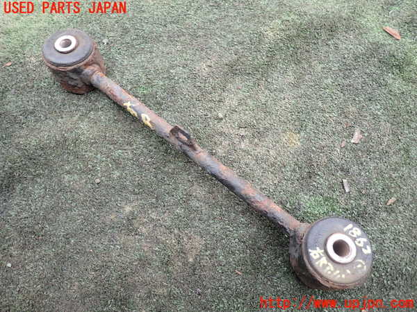 5UPJ-18625146]ハイラックスサーフ(RZN185W)右リアアッパーアーム1 中古_m0001.jpg
