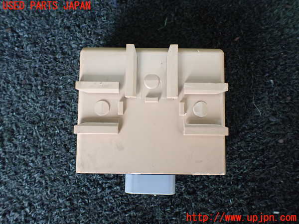 5UPJ-18626148]ハイラックスサーフ(RZN185W)コンピューター3 (アンテナリレー 85914-35010) 中古_m0003.jpg