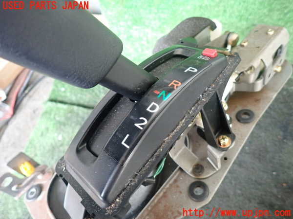 5UPJ-18627555]ハイラックスサーフ(RZN185W)ATシフトレバー 中古_m0002.jpg