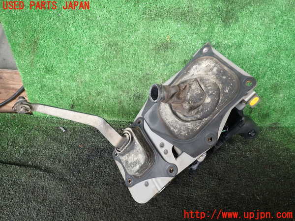 5UPJ-18627555]ハイラックスサーフ(RZN185W)ATシフトレバー 中古_m0004.jpg
