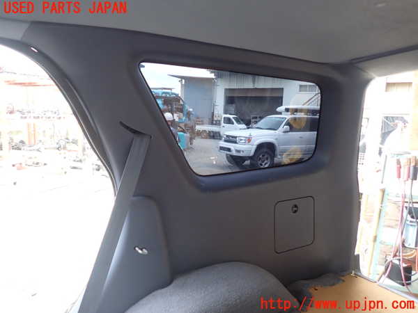 5UPJ-18627675]ハイラックスサーフ(RZN185W)右リアピラートリム 中古_m0001.jpg