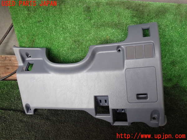 5UPJ-18627691]ハイラックスサーフ(RZN185W)内装トリム類1 中古_m0001.jpg