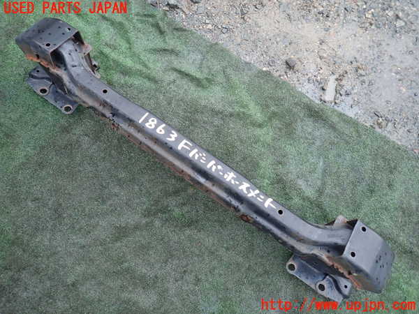 5UPJ-18631014]ハイラックスサーフ(RZN185W)フロントバンパーホースメント 中古_m0001.jpg
