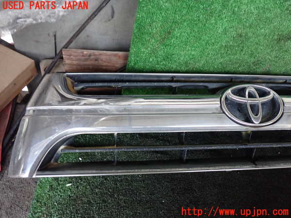 1UPJ-18631050]ハイラックスサーフ(RZN185W)ラジエターグリル 中古_m0003.jpg