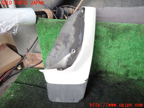 5UPJ-18631454]ハイラックスサーフ(RZN185W)右リアマッドガード(泥除け) 中古_m0002.jpg