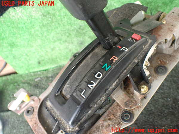 5UPJ-18637555]ハイラックスサーフ(RZN185W)ATシフトレバー 中古_m0002.jpg