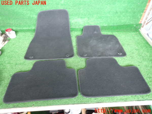 5UPJ-18647800]ボルボ・XC40(XB420XC)フロアマット 中古_m0001.jpg