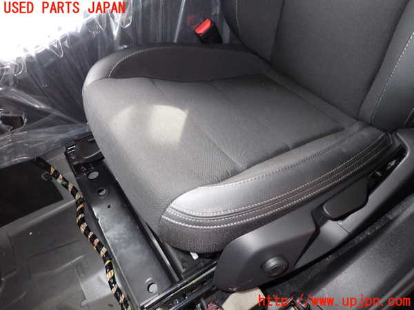 5UPJ-18647065]ボルボ・XC40(XB420XC)助手席シート 中古_m0003.jpg