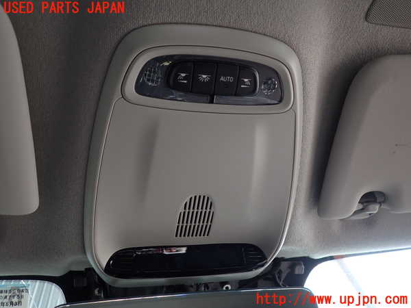 5UPJ-18646411]ボルボ・XC40(XB420XC)ルームランプ1 1列目 中古_m0001.jpg