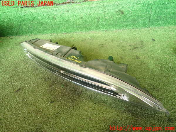 2UPJ-18661150]ポルシェ・カイエン(92AM5502)右コーナーランプ 中古_m0001.jpg