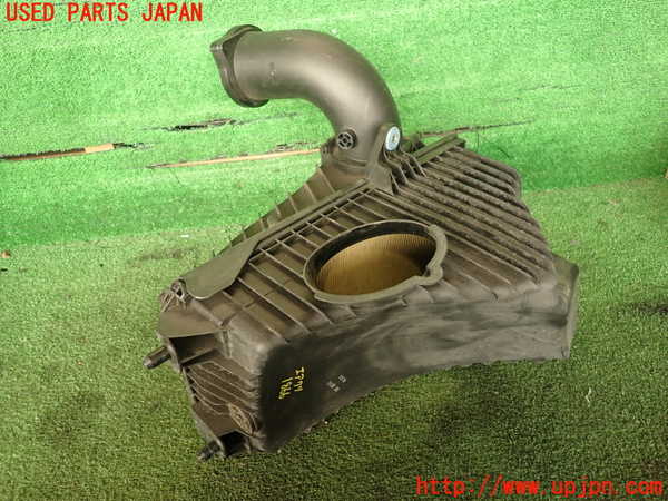 2UPJ-18662560]ポルシェ・カイエン(92AM5502)エアクリーナーボックス 中古_m0001.jpg