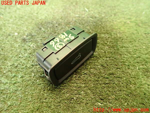 2UPJ-18666308]ポルシェ・カイエン(92AM5502)スイッチ3(パワーバックドア) 中古_m0001.jpg