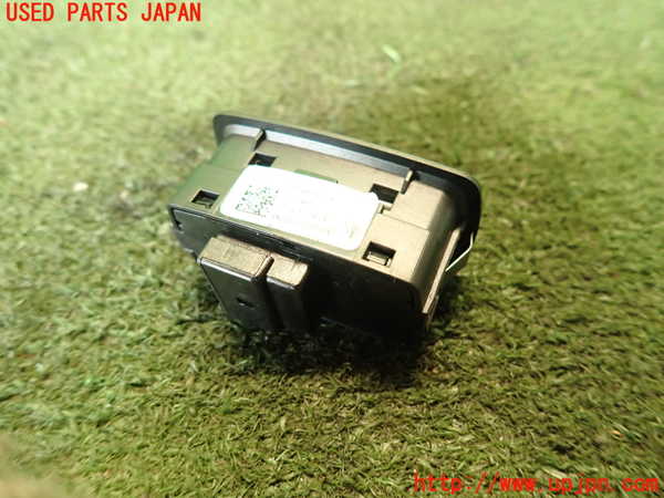 2UPJ-18666308]ポルシェ・カイエン(92AM5502)スイッチ3(パワーバックドア) 中古_m0002.jpg