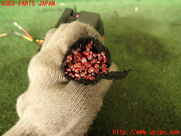 2UPJ-18666741]ポルシェ・カイエン(92AM5502)ヒューズボックス1 中古_m0003.jpg