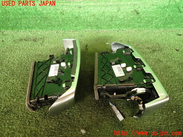 2UPJ-18667526]ポルシェ・カイエン(92AM5502)エアコン吹き出し口1 中古_m0002.jpg