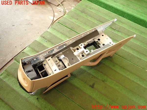 2UPJ-18667540]ポルシェ・カイエン(92AM5502)センターコンソール 中古_m0002.jpg