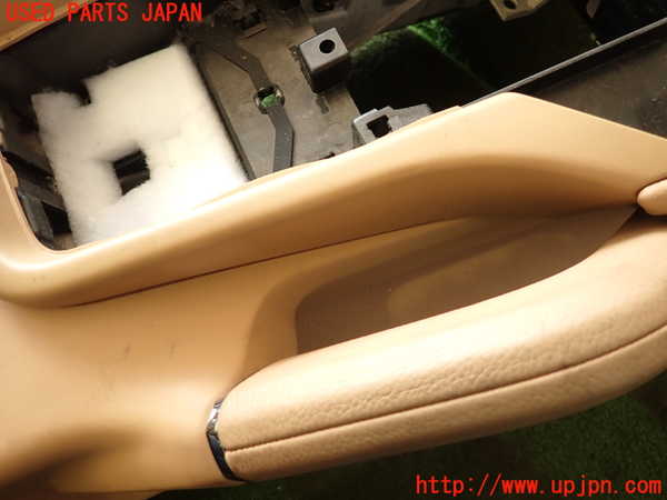 2UPJ-18667540]ポルシェ・カイエン(92AM5502)センターコンソール 中古_m0004.jpg