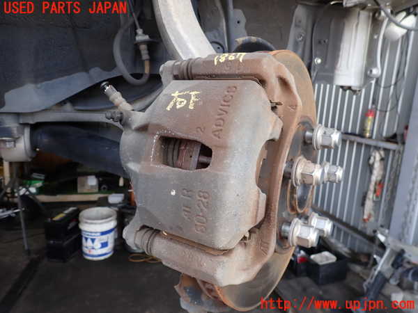 5UPJ-18674080]クラウン ロイヤル(GRS202)右フロントキャリパー 中古_m0001.jpg