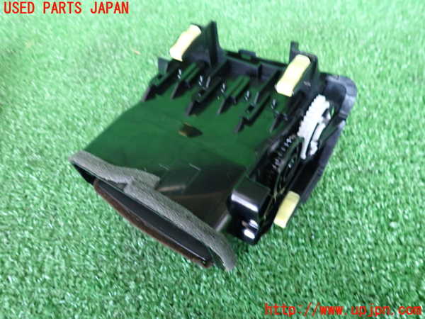 5UPJ-18677527]クラウン ロイヤル(GRS202)エアコン吹き出し口2 (左) 中古_m0003.jpg