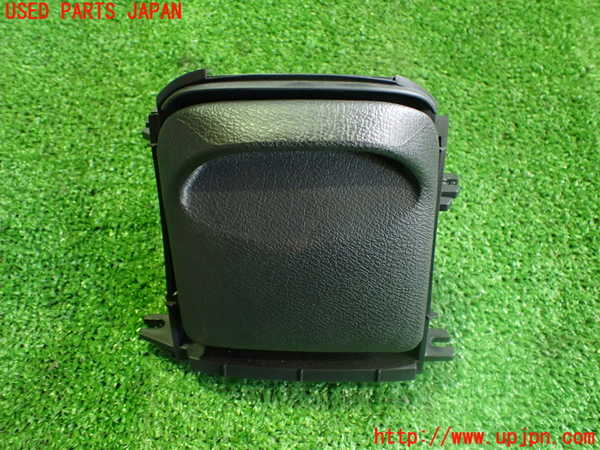 5UPJ-18687841]インテグラ タイプR(DC5)(後期)小物入れ1 中古_m0001.jpg