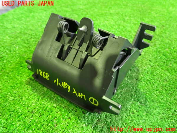 5UPJ-18687841]インテグラ タイプR(DC5)(後期)小物入れ1 中古_m0003.jpg