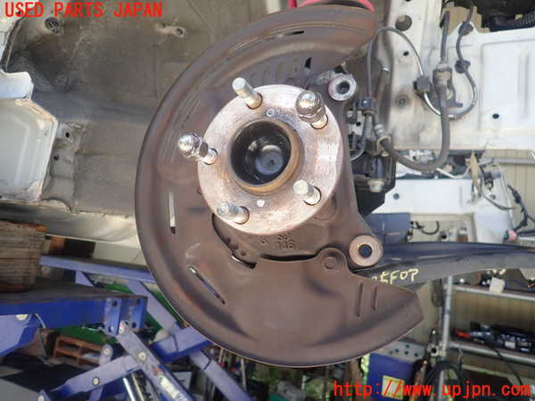 5UPJ-18694290]BRZ(86)(ZC6)右フロントナックルハブ 中古_m0001.jpg