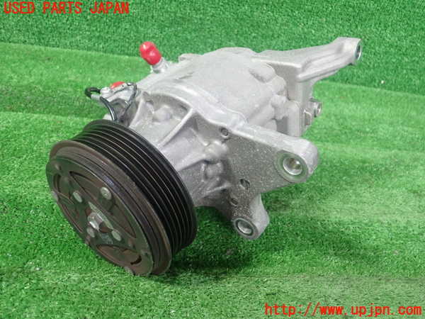 5UPJ-18696025]BRZ(86)(ZC6)エアコンコンプレッサー 中古_m0001.jpg