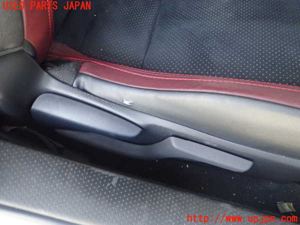 5UPJ-18697035]BRZ(86)(ZC6)運転席シート 中古_m0002.jpg