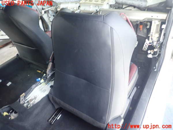 5UPJ-18697035]BRZ(86)(ZC6)運転席シート 中古_m0003.jpg