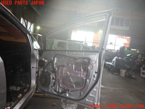 5UPJ-18701230]プリウスα(ZVW41W)右前ドア 43R-00033 中古_m0005.jpg