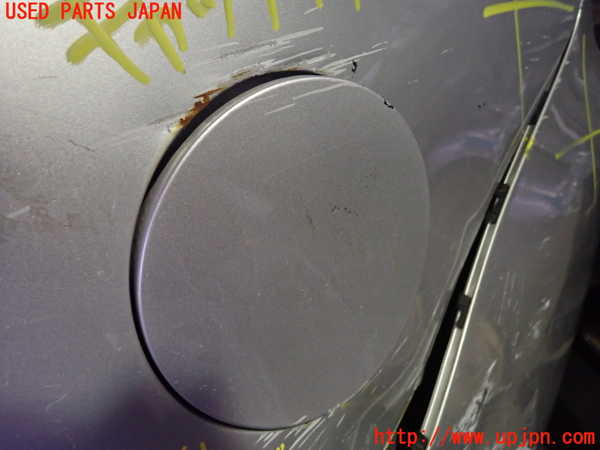 5UPJ-18701690]プリウスα(ZVW41W)フューエルリッド 中古_m0002.jpg