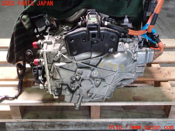 1UPJ-18703010]プリウスα(ZVW41W)ミッション AT 2ZR-FXE 中古_m0001.jpg