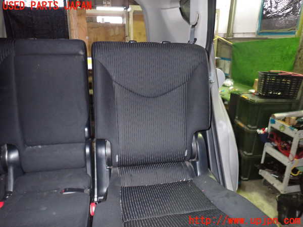 5UPJ-18707435]プリウスα(ZVW41W)左リアシート 中古_m0002.jpg